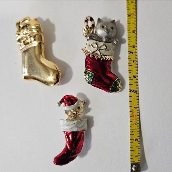 Lot of Three Vintage Cat Kitten Enameled Signed Christmas Holiday Pins Brooches - Picture 10 of 10